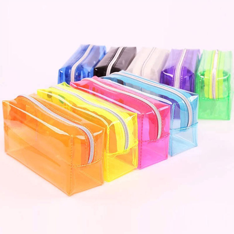 What are the precautions for customizing PVC packaging bags?